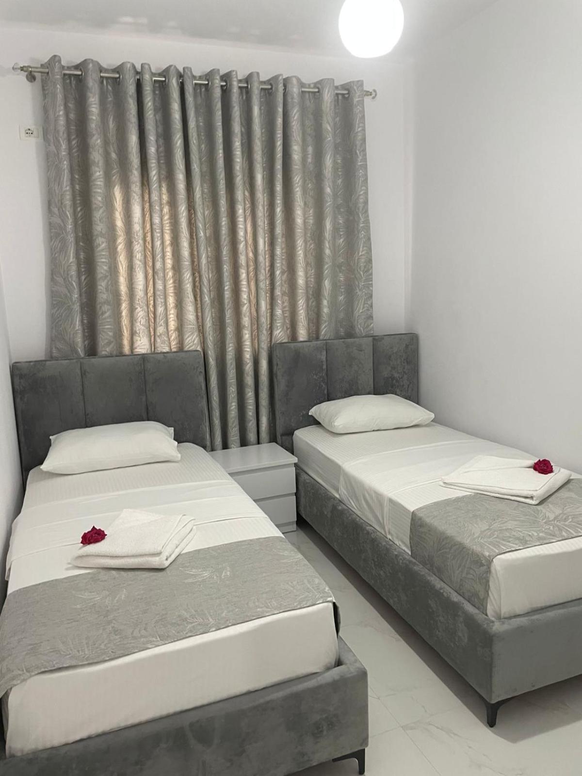 Vila Ori Ksamil Rom bilde
