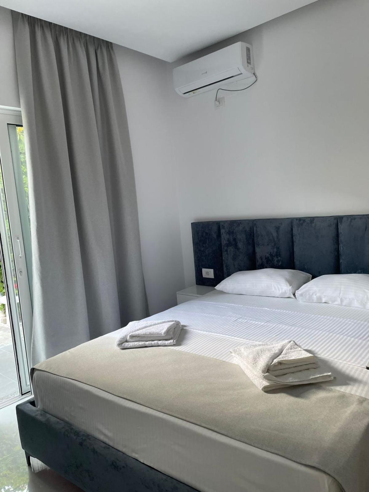Vila Ori Ksamil Rom bilde