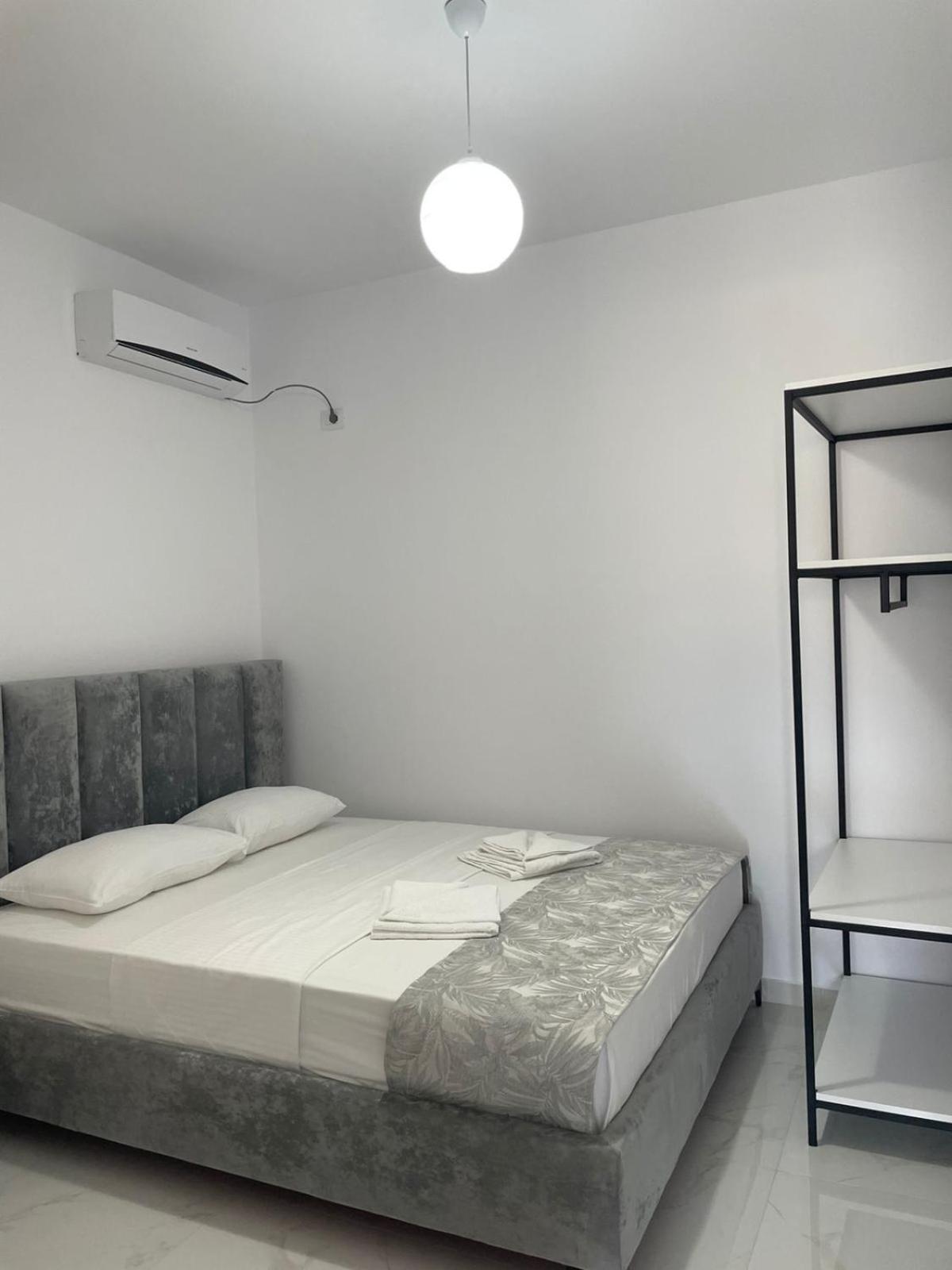 Vila Ori Ksamil Rom bilde